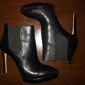 Michael Kors Vixen Platforms Size 9